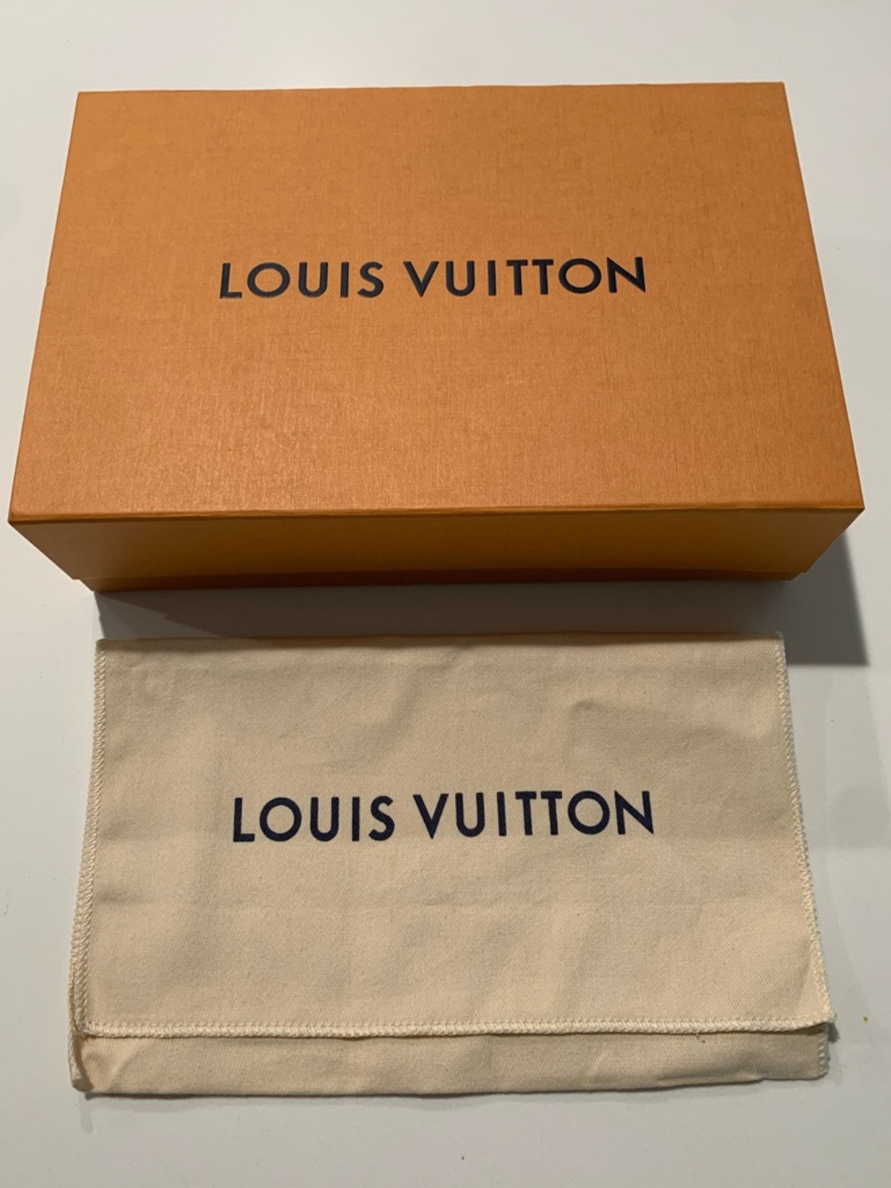Authentic Louis Vuitton Magnetic Gift Storage Box Only Cream Dust Bag Med 11x7x3